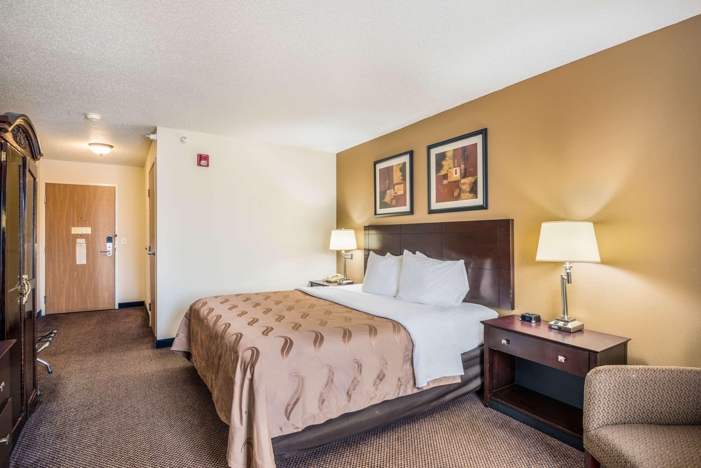 Quality Inn & Suites Eldridge Davenport North المظهر الخارجي الصورة