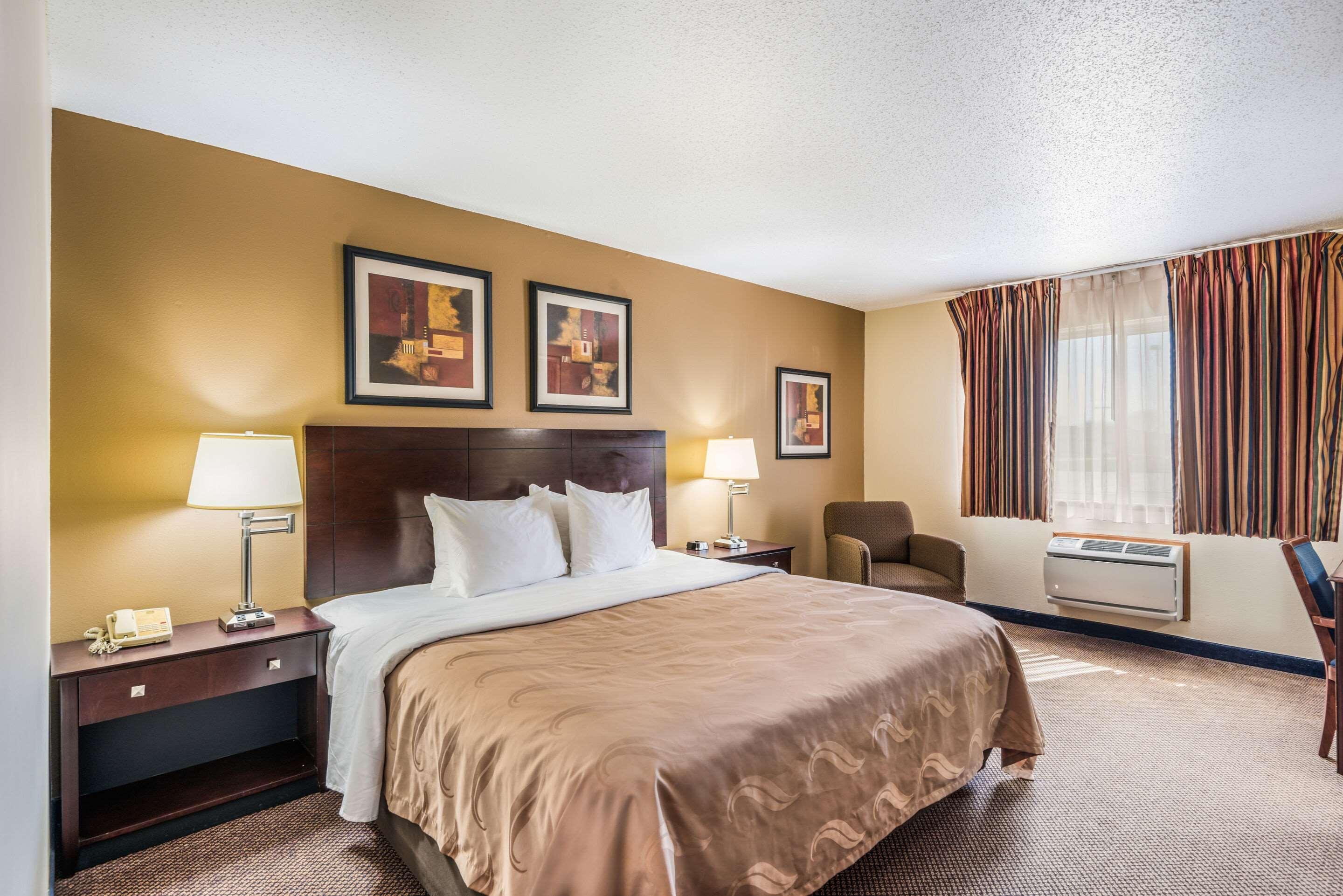 Quality Inn & Suites Eldridge Davenport North المظهر الخارجي الصورة