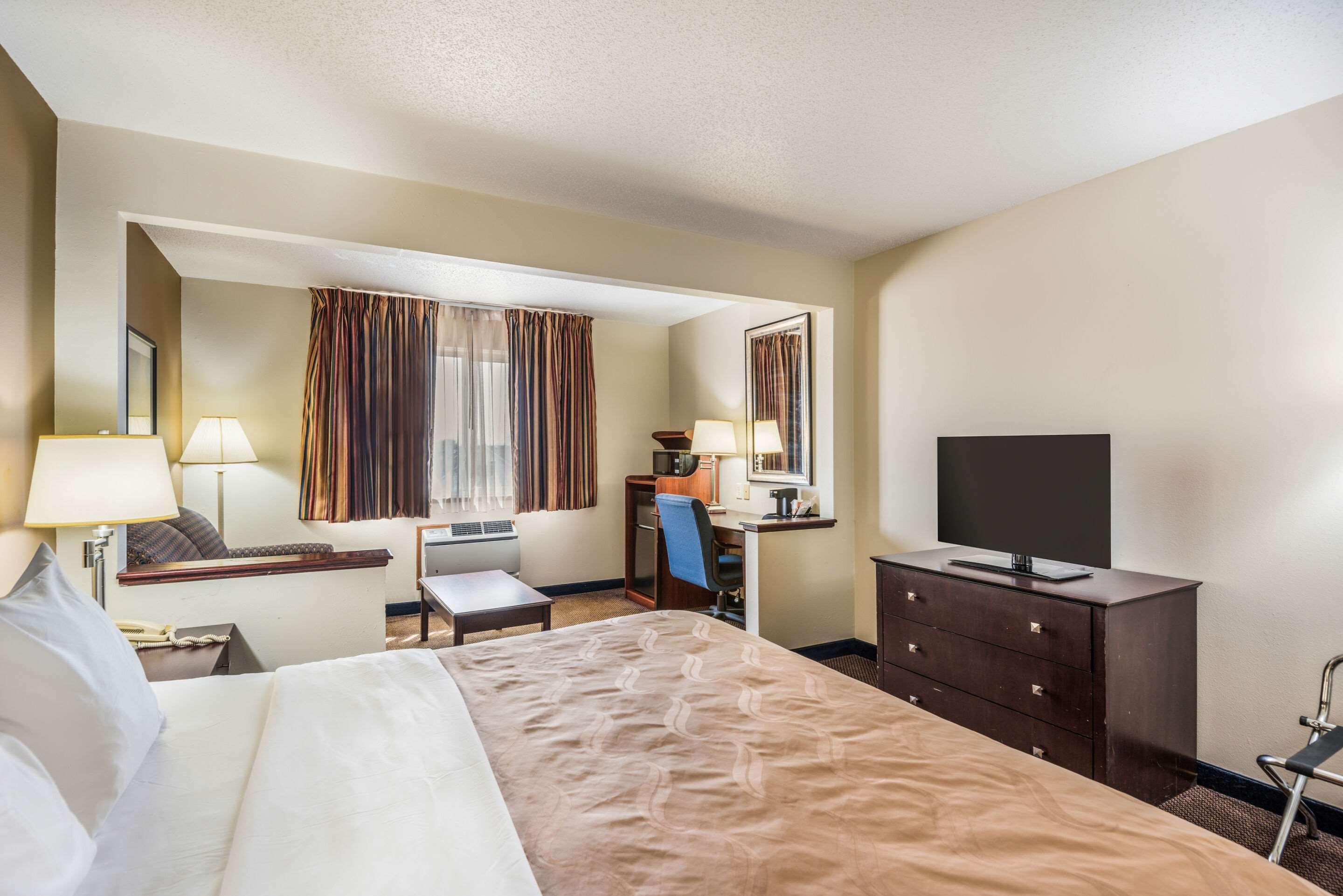 Quality Inn & Suites Eldridge Davenport North المظهر الخارجي الصورة