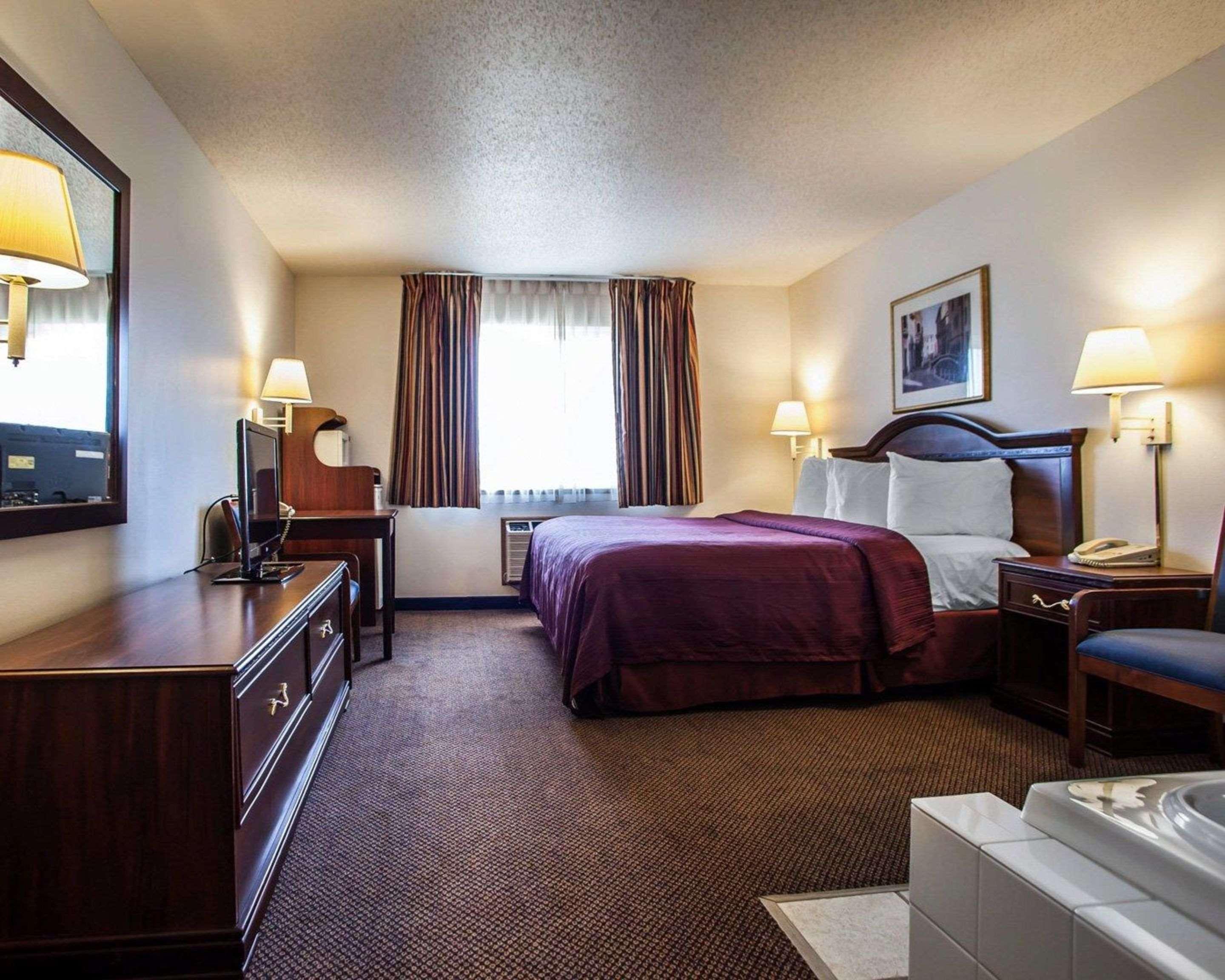 Quality Inn & Suites Eldridge Davenport North المظهر الخارجي الصورة