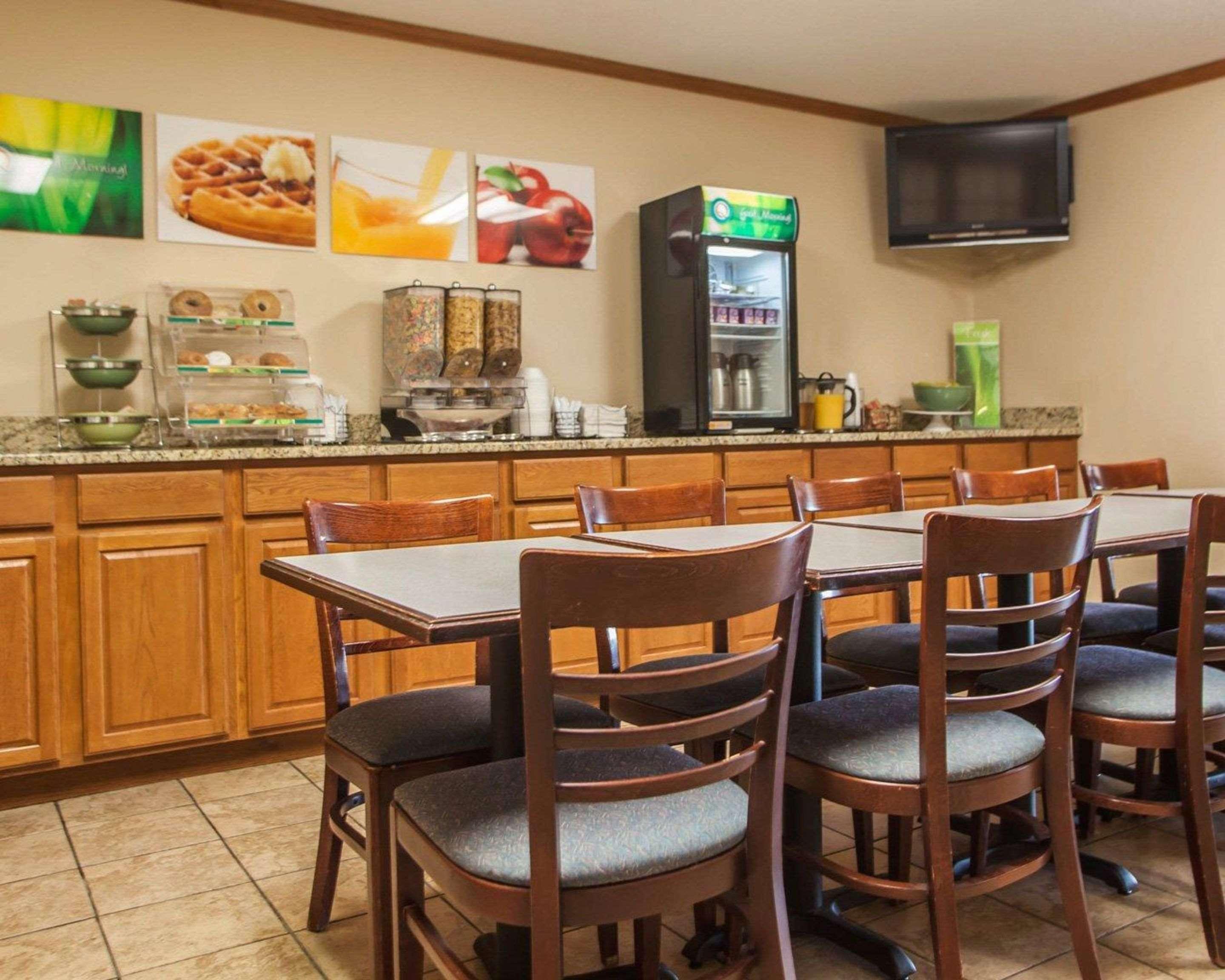 Quality Inn & Suites Eldridge Davenport North المظهر الخارجي الصورة