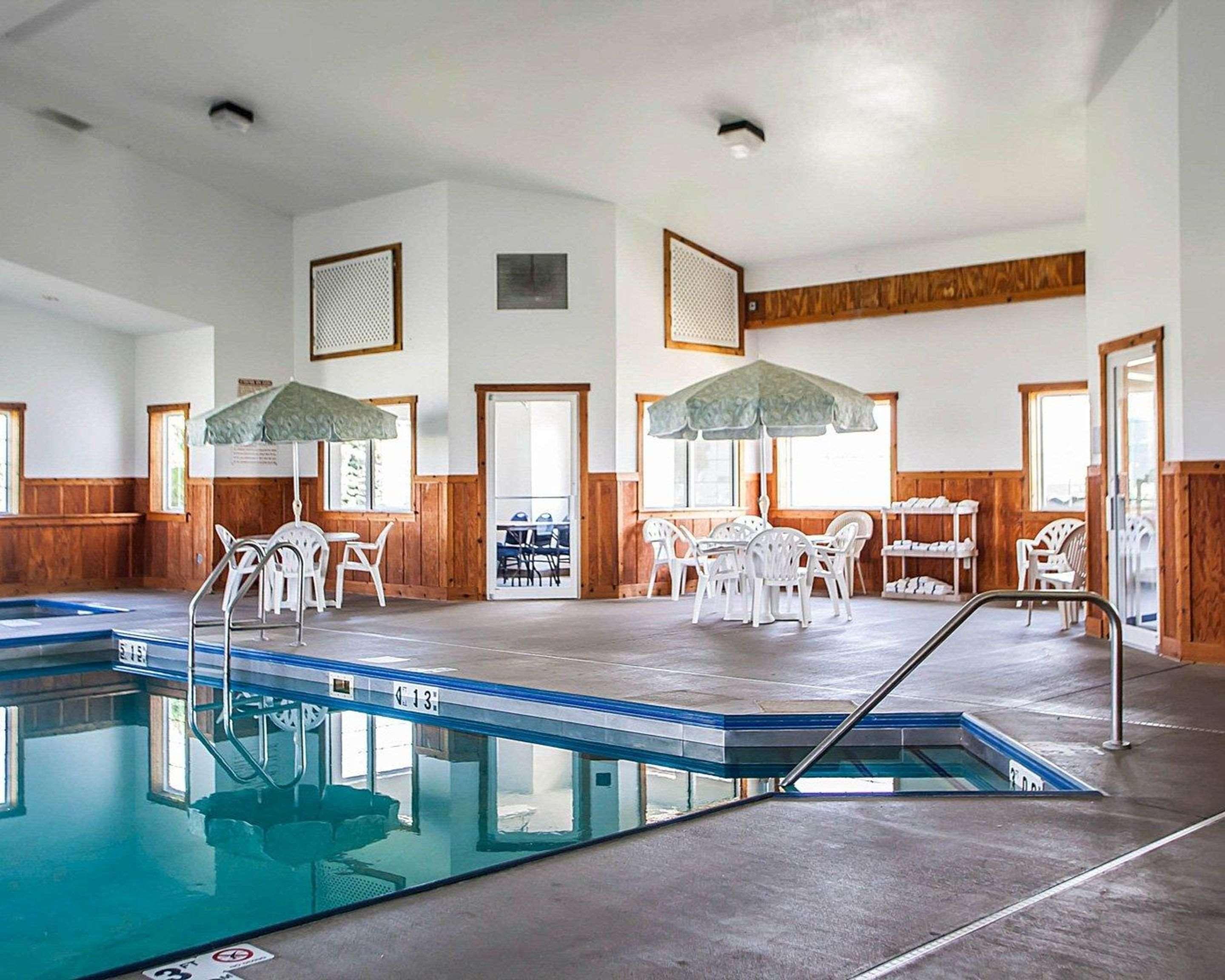 Quality Inn & Suites Eldridge Davenport North المظهر الخارجي الصورة