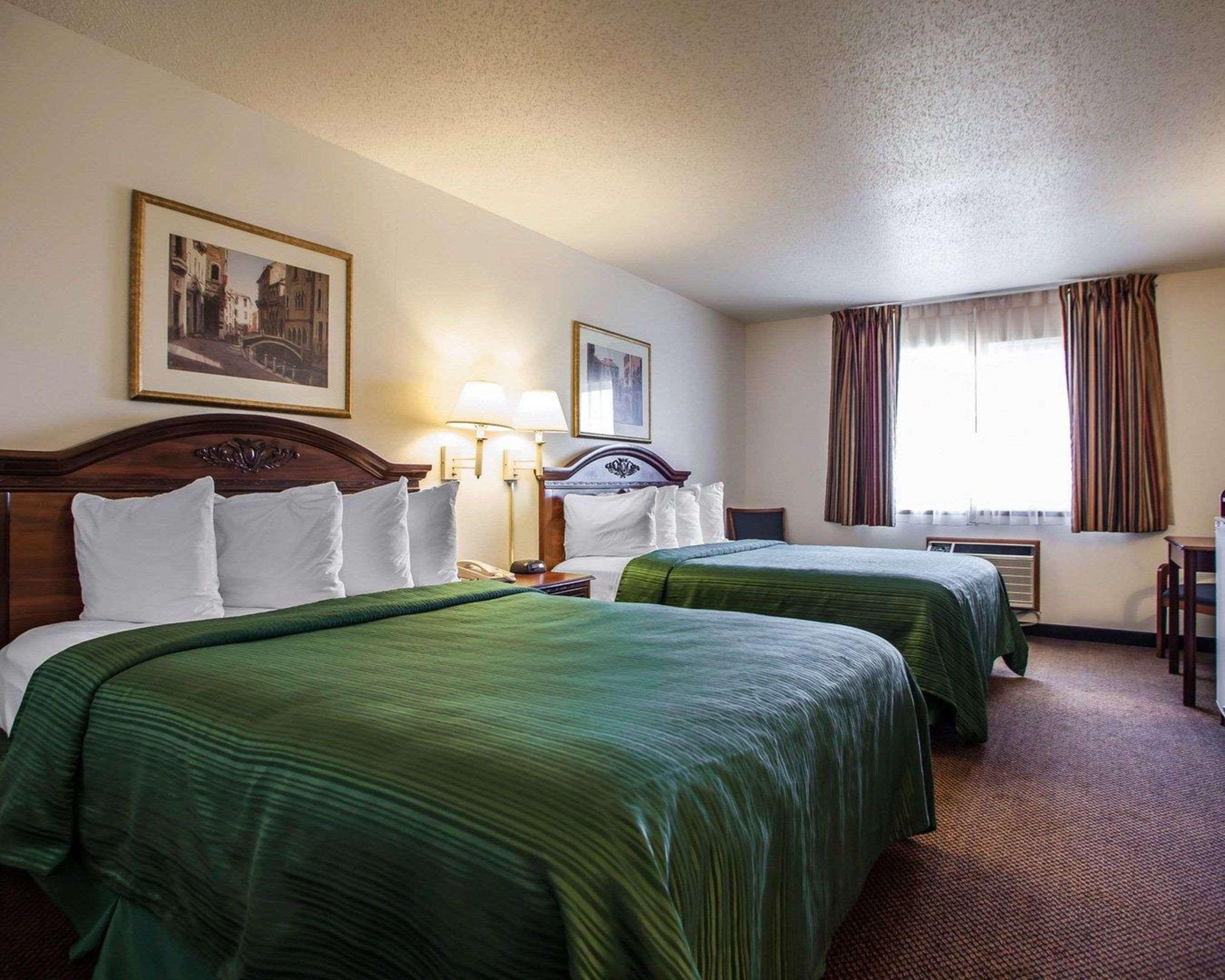 Quality Inn & Suites Eldridge Davenport North المظهر الخارجي الصورة