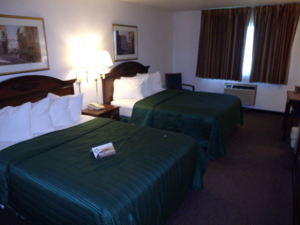 Quality Inn & Suites Eldridge Davenport North المظهر الخارجي الصورة